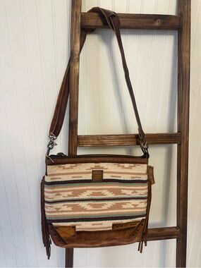 STS Ranchwear Palomino Millie Mail Crossbody Bag STS30277